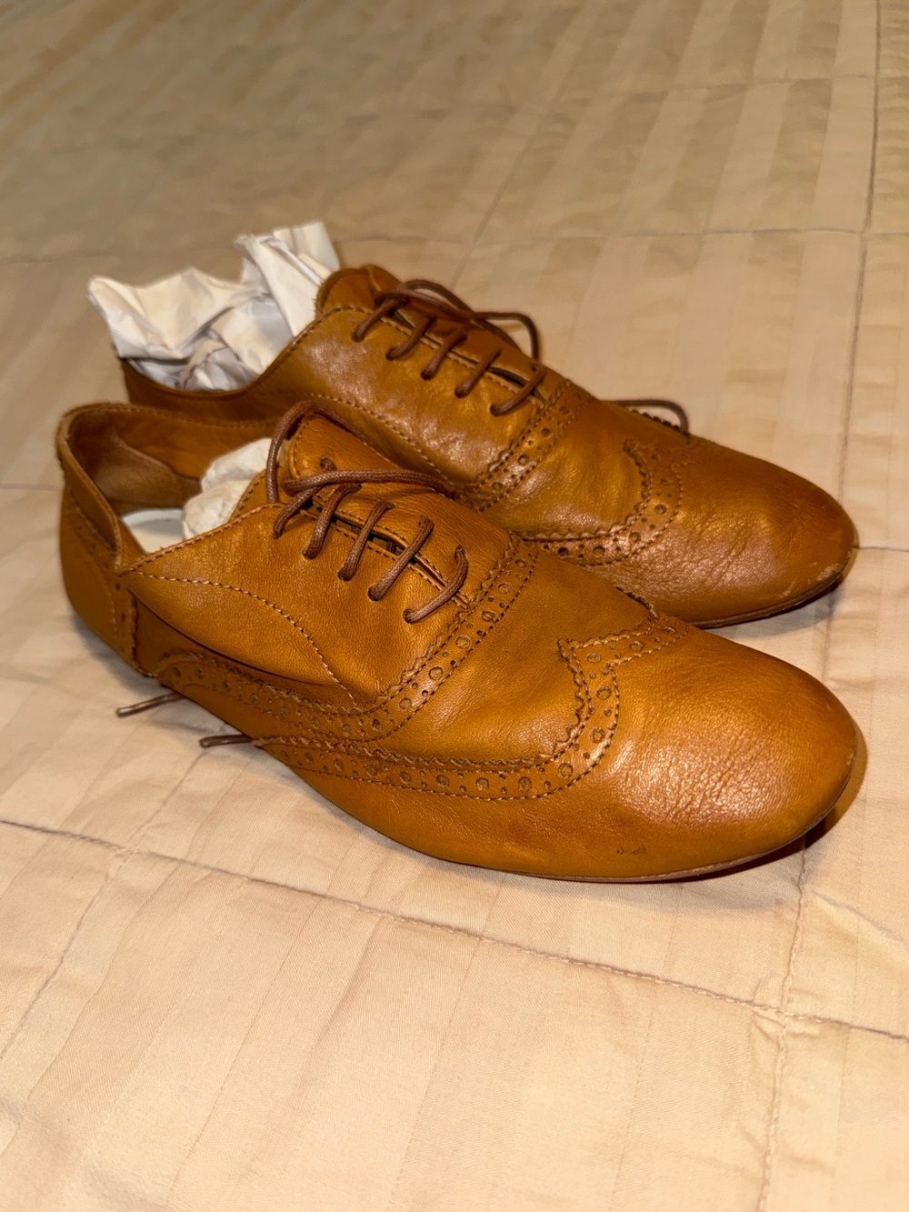 Classic women’s Brogue Oxford in Tan Leather